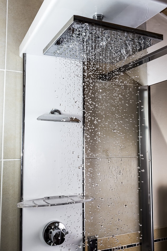 Bathroom decor ideas: waterfall showerhead