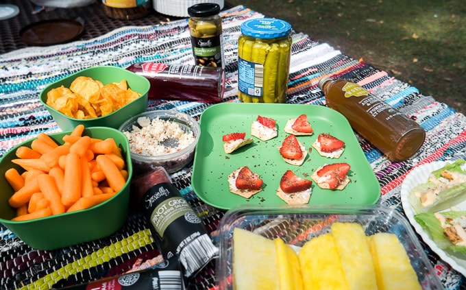 Quick picnic recipes (you can grab all the ingredients for an awesome spread in one grocery store stop...including dessert!)