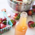 How to make strawberry vinegar with strawberry hulls