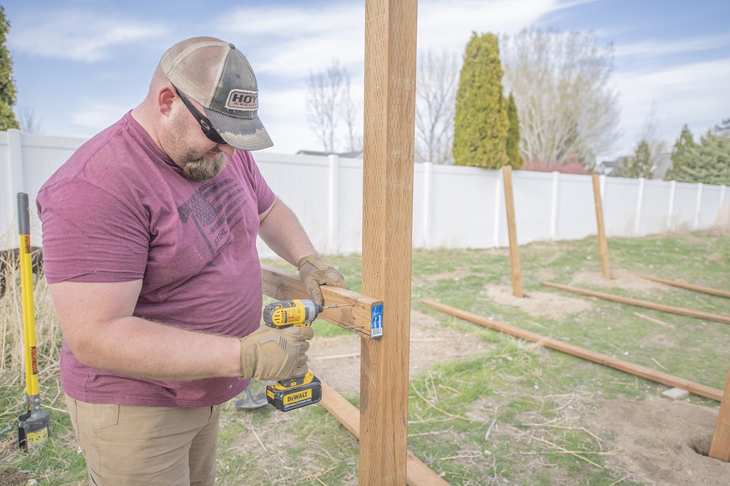 Easy diy chicken coop frame building