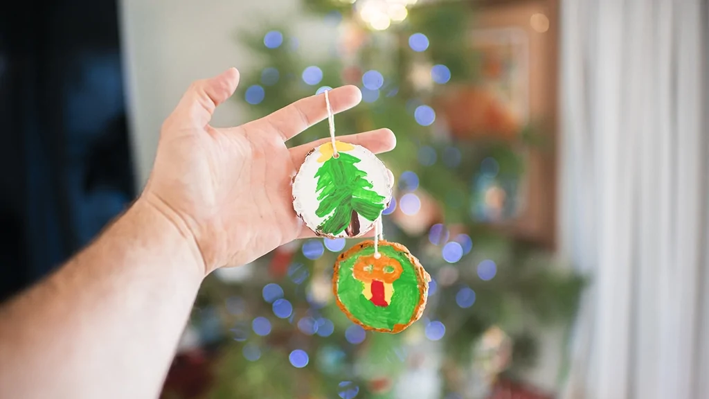 Christmas wood craft ornaments you can make with STIIHL