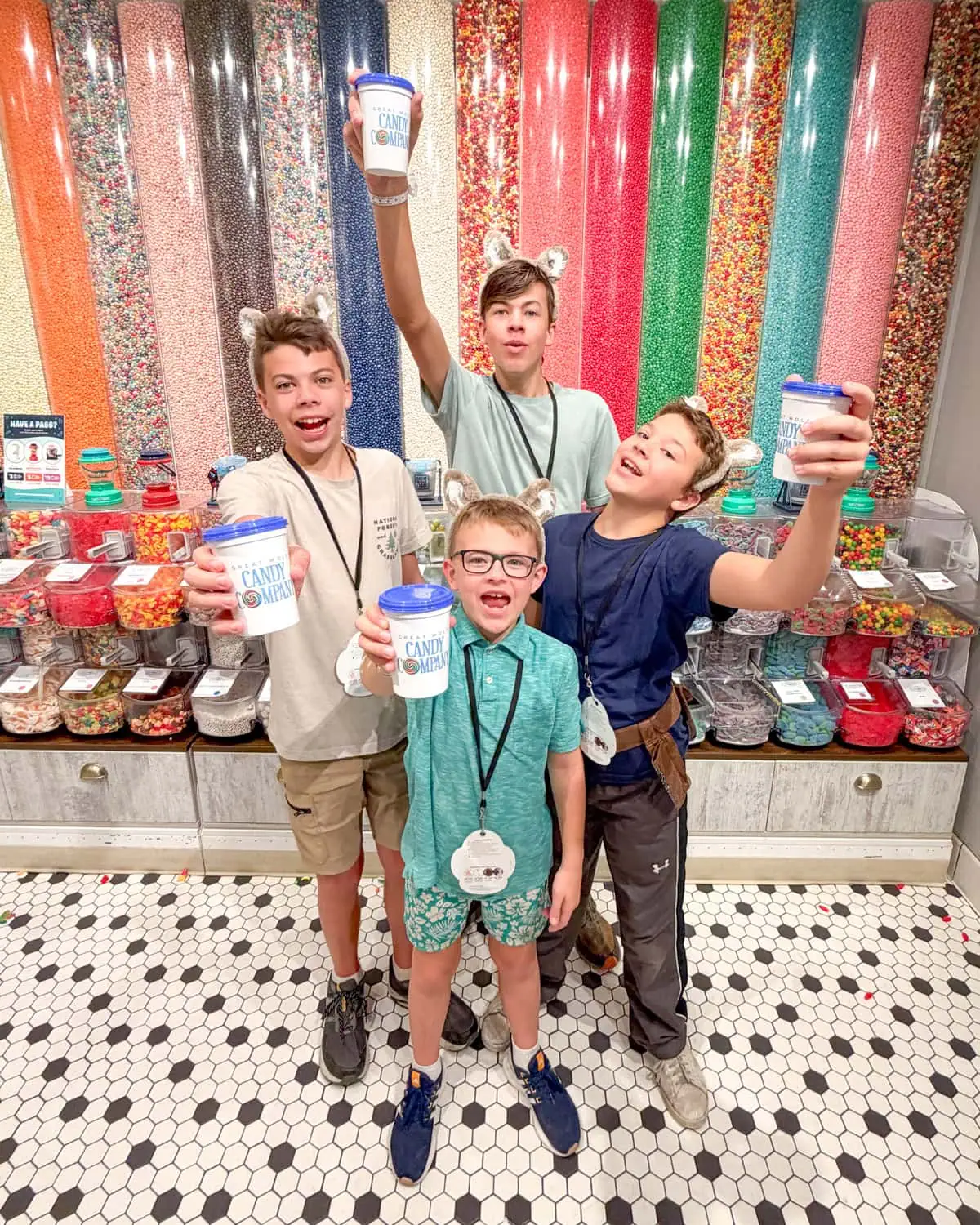 Great wolf lodge candy shop 1