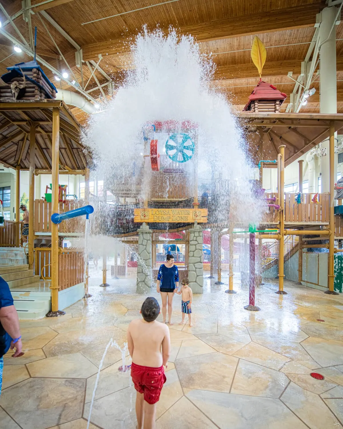 Great wolf lodge water park bucket
